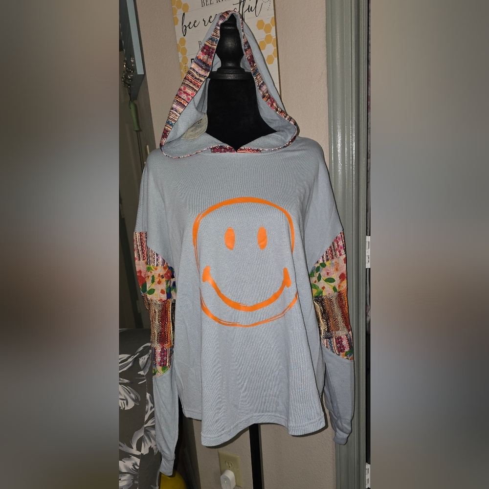 Easel Light Gray Hoodie with Orange Smiley Face (F) - Picture 1 of 9